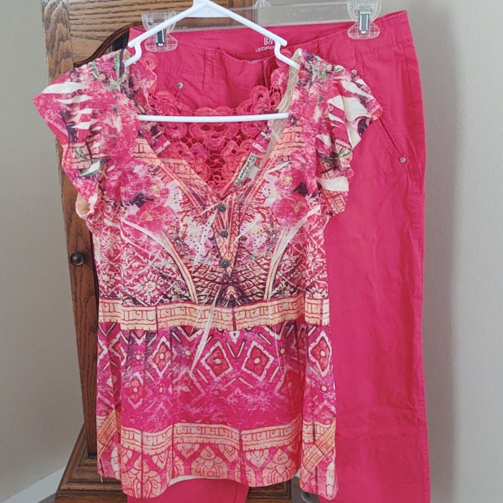 COPY - Liz Claiborne Set Crop Pants and Top 6P